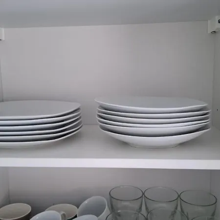 Haus 2 Etagen Garten 1 Badezimmer,1 Gaeste Wc 200 Qm 5 Betten Gehoben Mit Garten * كرويتستال