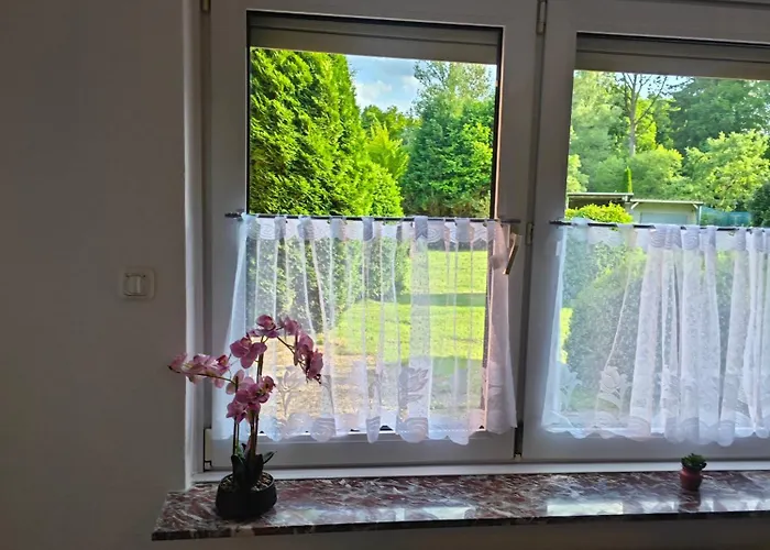 Appartamento Haus 2 Etagen Garten 1 Badezimmer,1 Gaeste Wc 200 Qm 5 Betten Gehoben Mit Garten Kreuztal