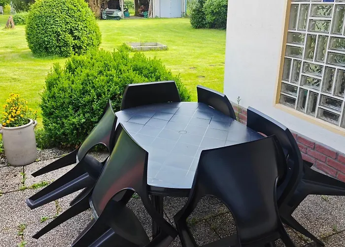 Appartamento Haus 2 Etagen Garten 1 Badezimmer,1 Gaeste Wc 200 Qm 5 Betten Gehoben Mit Garten