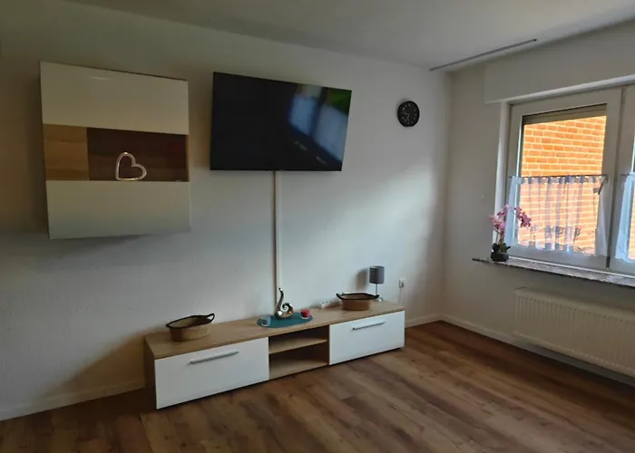 Appartamento Haus 2 Etagen Garten 1 Badezimmer,1 Gaeste Wc 200 Qm 5 Betten Gehoben Mit Garten *