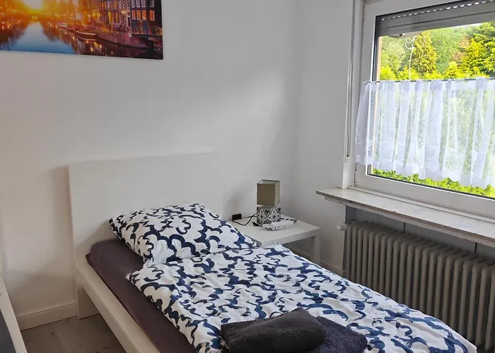 Appartamento Haus 2 Etagen Garten 1 Badezimmer,1 Gaeste Wc 200 Qm 5 Betten Gehoben Mit Garten Kreuztal