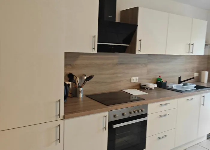 Appartamento Haus 2 Etagen Garten 1 Badezimmer,1 Gaeste Wc 200 Qm 5 Betten Gehoben Mit Garten Kreuztal