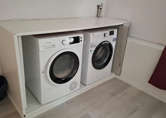 Haus 2 Etagen Garten 1 Badezimmer,1 Gaeste Wc 200 Qm 5 Betten Gehoben Mit Garten * Kreuztal