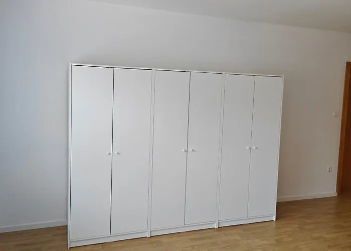 Appartamento Haus 2 Etagen Garten 1 Badezimmer,1 Gaeste Wc 200 Qm 5 Betten Gehoben Mit Garten Kreuztal