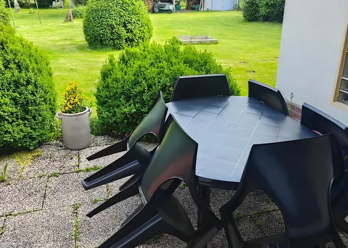 Appartamento Haus 2 Etagen Garten 1 Badezimmer,1 Gaeste Wc 200 Qm 5 Betten Gehoben Mit Garten *