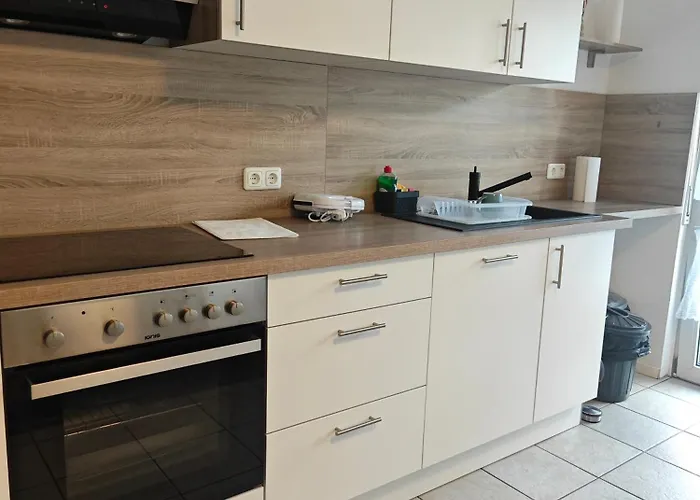 Appartamento Haus 2 Etagen Garten 1 Badezimmer,1 Gaeste Wc 200 Qm 5 Betten Gehoben Mit Garten