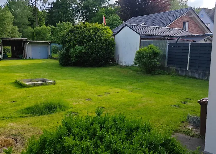 Haus 2 Etagen Garten 1 Badezimmer,1 Gaeste Wc 200 Qm 5 Betten Gehoben Mit Garten Kreuztal
